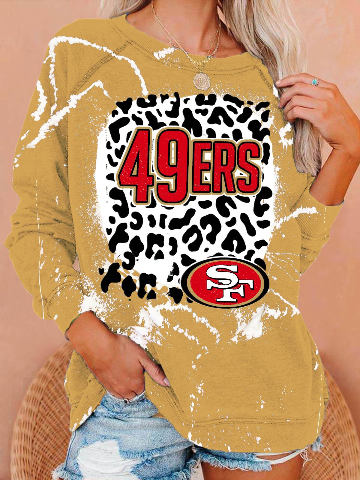 San Francisco 49ers Vintage Print Crew Neck Pullover Sweatshirt