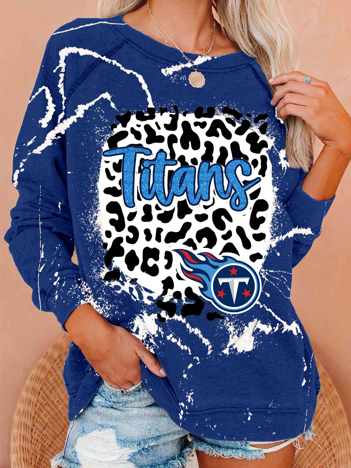 Tennessee Titans Vintage Print Crew Neck Pullover Sweatshirt