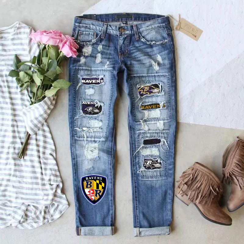 STRETCH RIPPED FRAYED RAW HEM DISTRESSED DENIM JEANS WITH HOLE