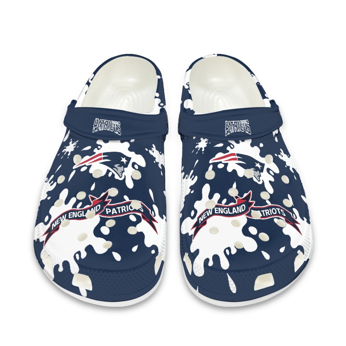 Crocs/beach shoes