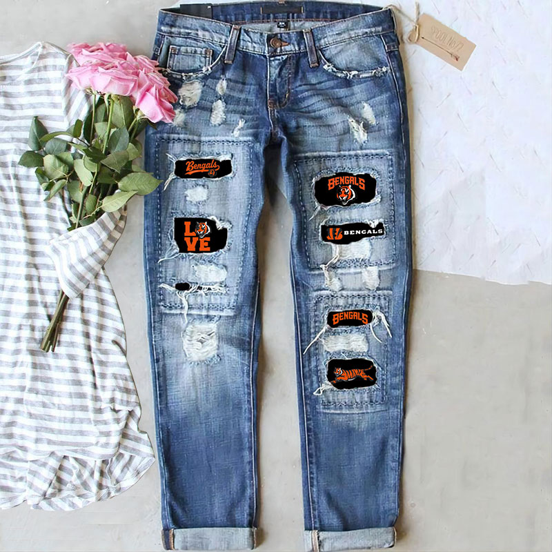 casual fashion perforated printed jeans