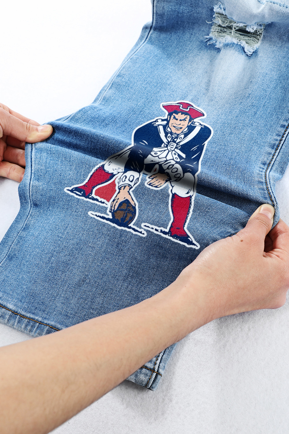 STRETCH RIPPED FRAYED RAW HEM DISTRESSED DENIM JEANS WITH HOLE