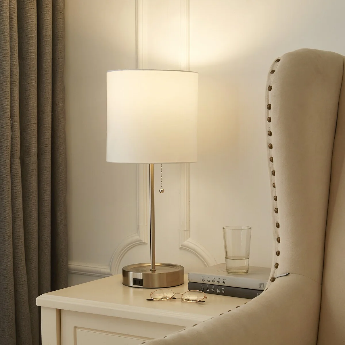 College Caravan Stick Lamp with Metallic Catch-all Base