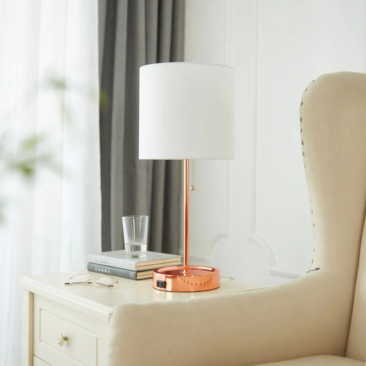 College Caravan Stick Lamp with Metallic Catch-all Base