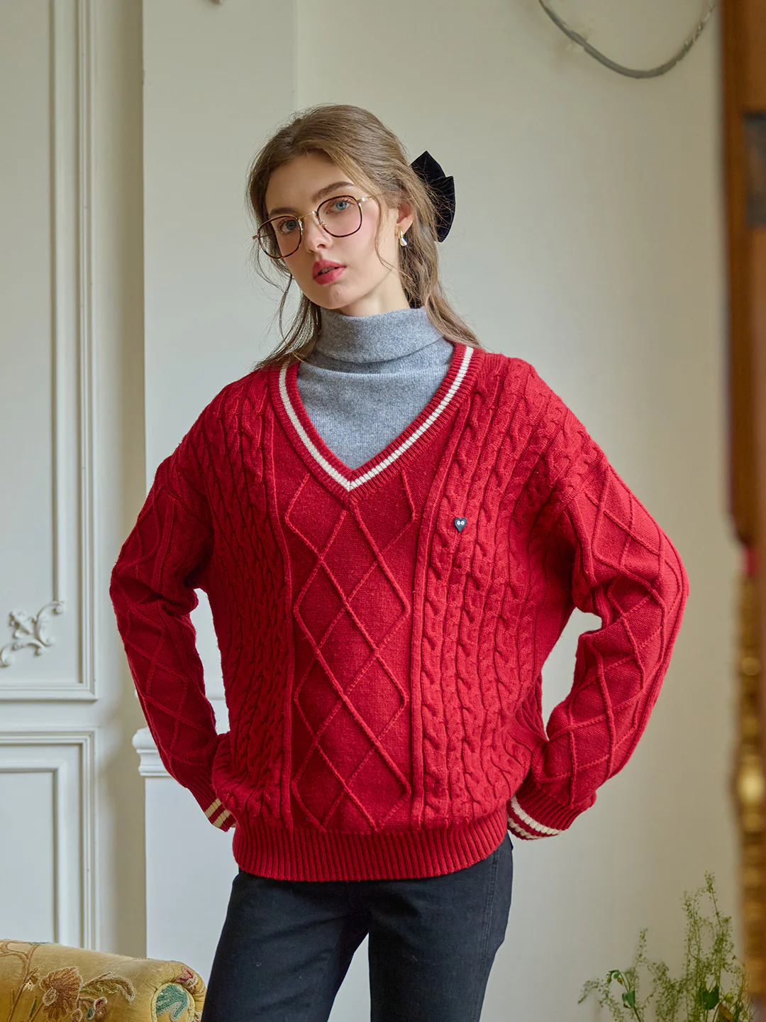 V-Neck Constraing Ribbed Wool Sweater - Red