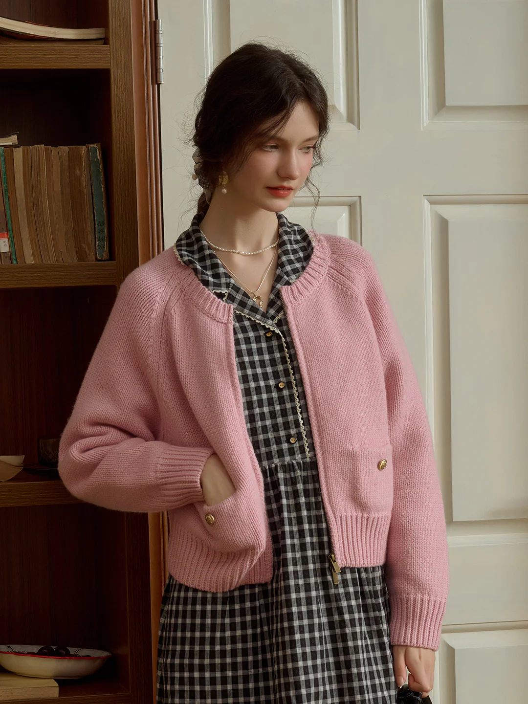 Classic Ribbed Crew Neck Pocket 100% Wool Cardigan-Pink