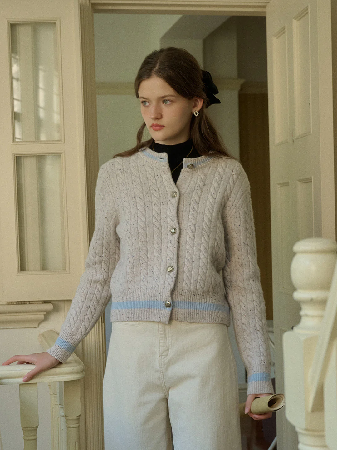 Logo Embroidery Crew Neck Contrast Striped 100% Wool Cardigan