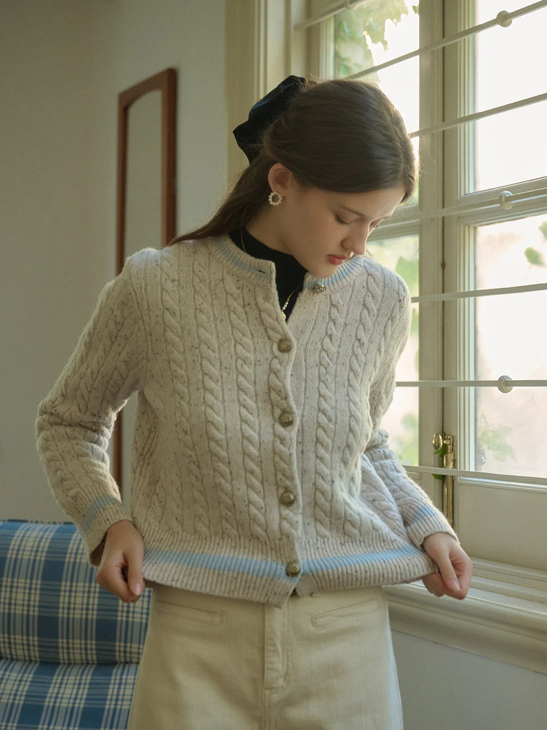 Logo Embroidery Crew Neck Contrast Striped 100% Wool Cardigan