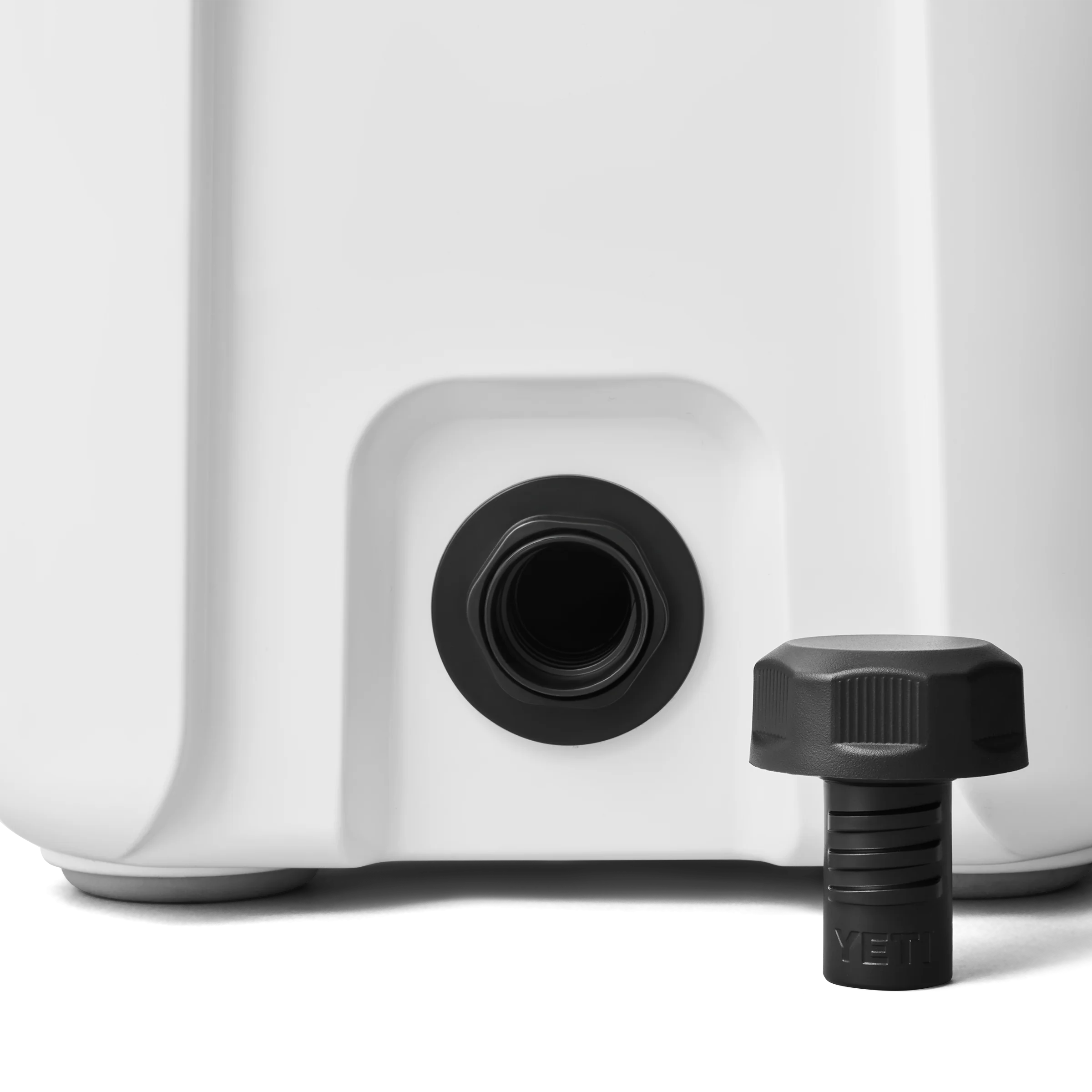 Roadie® 15 Cool Box