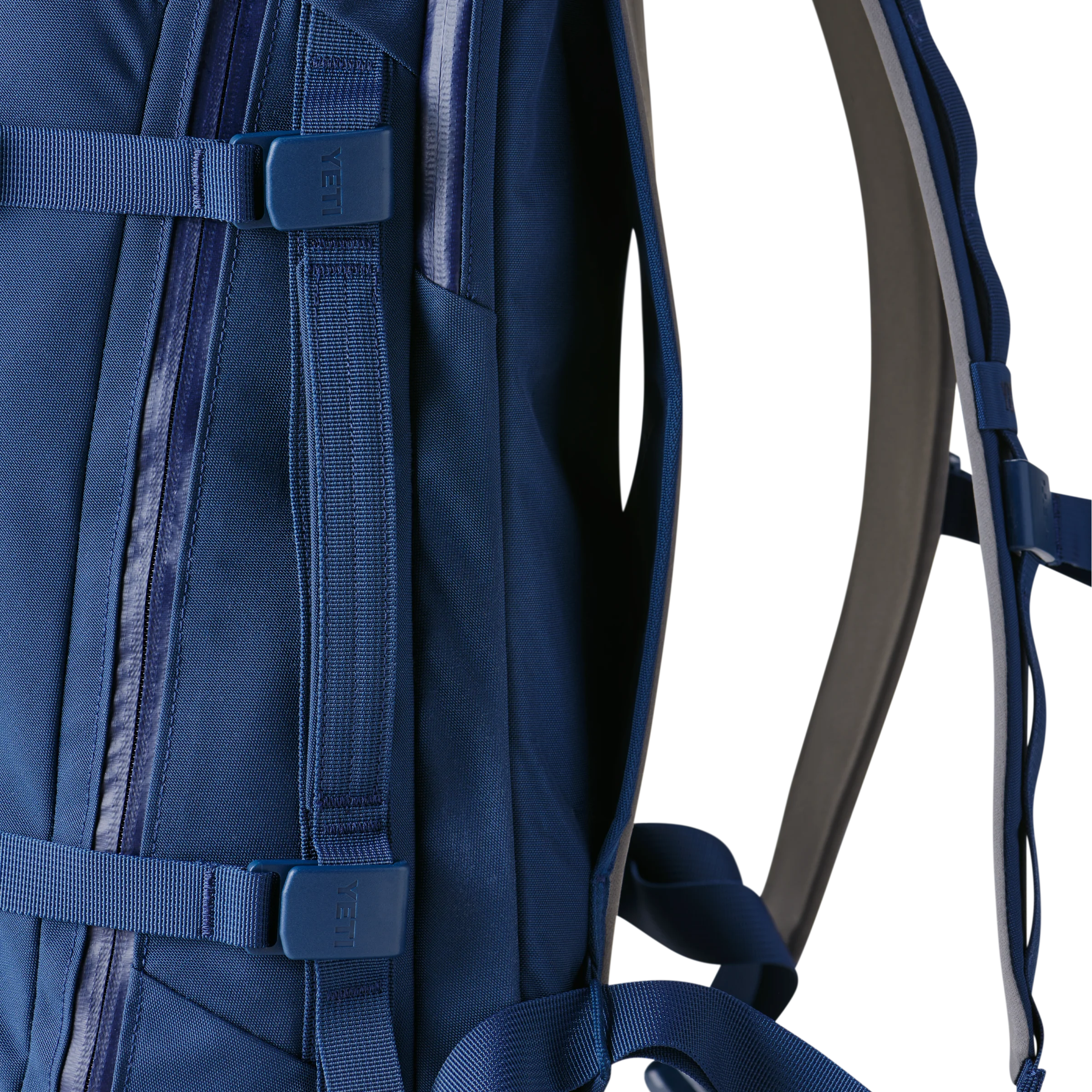 Crossroads® 27L Backpack