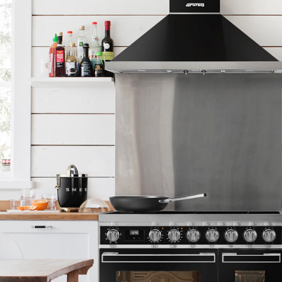 CJF11BLUK Citrus Juicer in Black