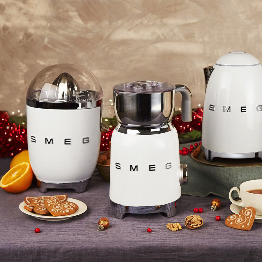 CJF11WHUK Citrus Juicer in White