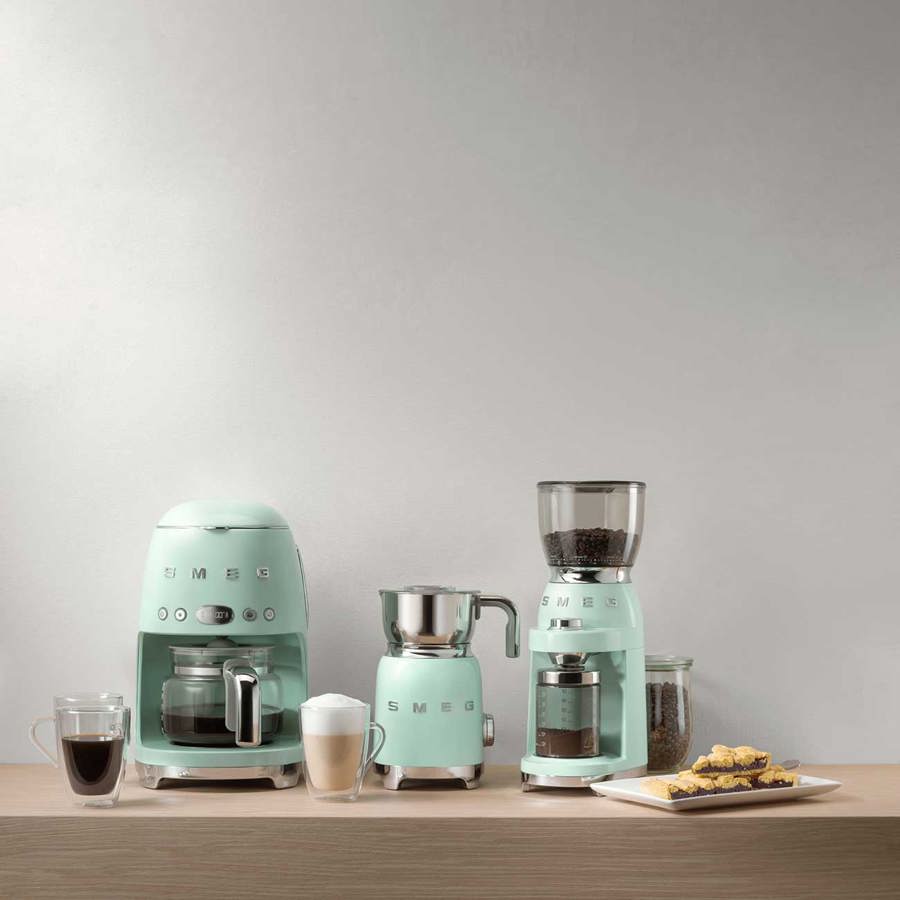 DCF02PGUK Drip Coffee Machine in Pastel Green