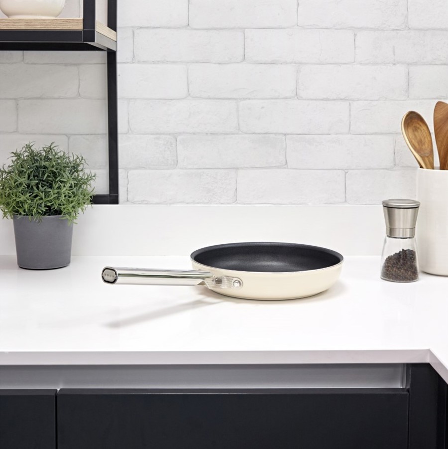 CKFF2601CRM Frying Pan 26cm Cream