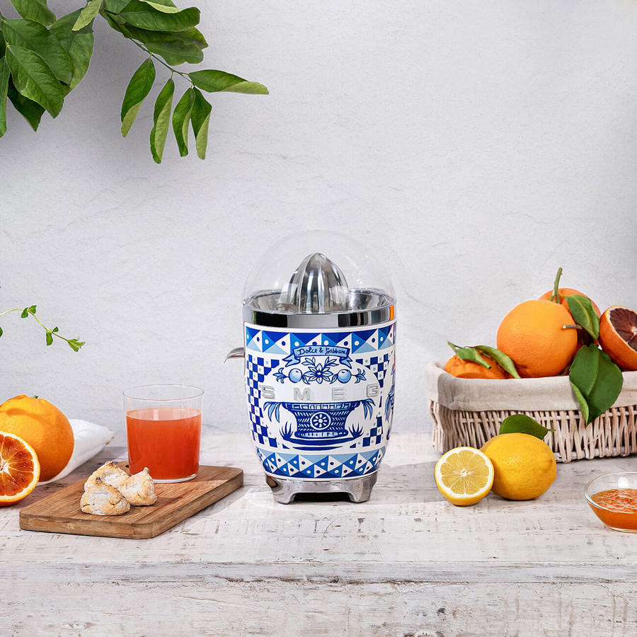 CJF01DGBUK Dolce and Gabbana Blu Mediterraneo Citrus Juicer