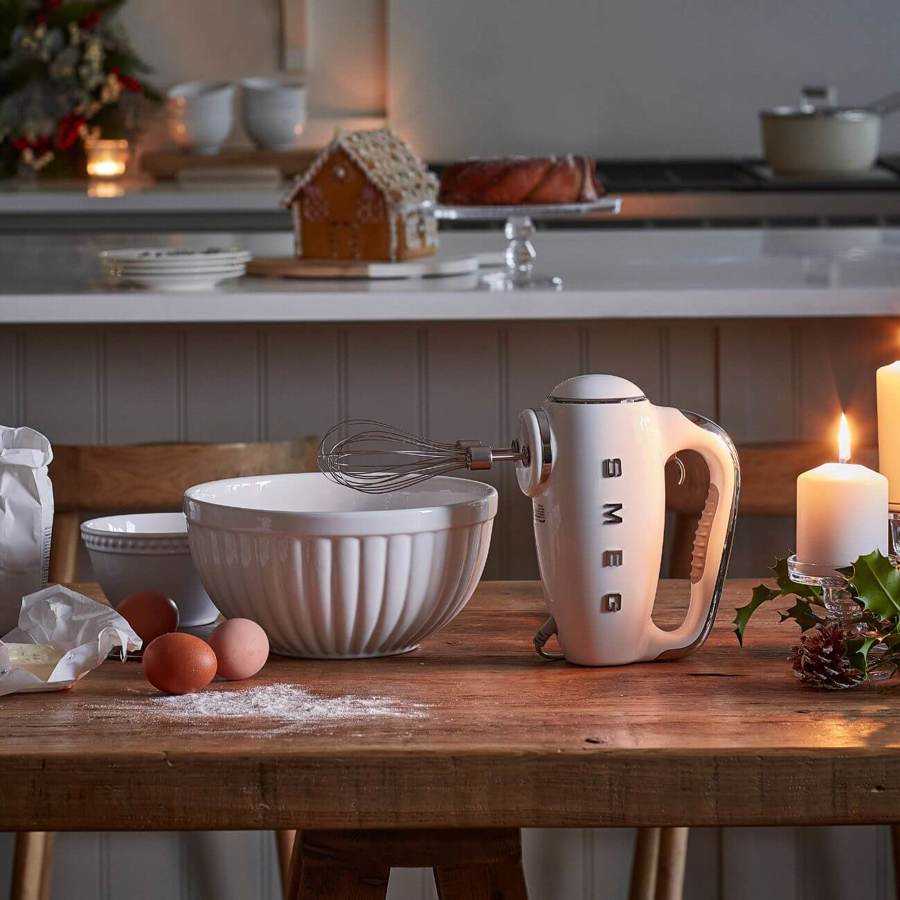 HMF01CRUK Hand Mixer in Cream