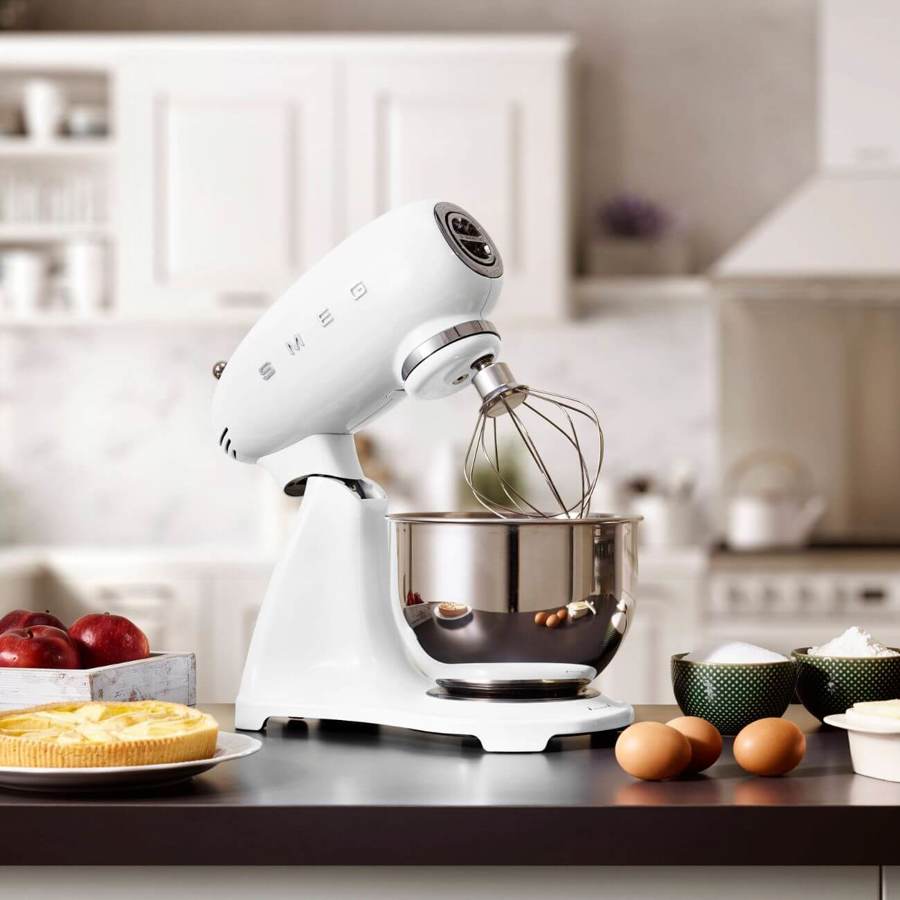 SMF03WHUK Stand Mixer in White