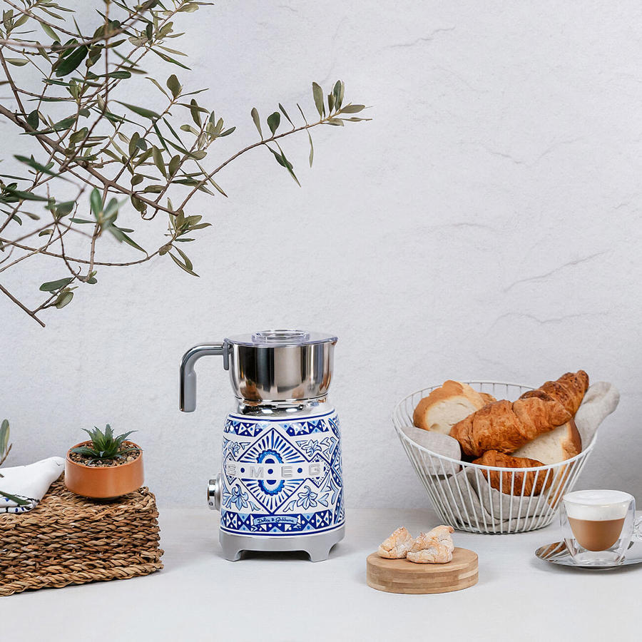 MFF01DGBUK Dolce and Gabbana Blu Mediterraneo Milk Frother