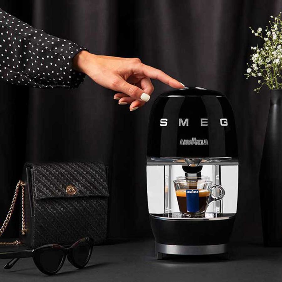 18000449 Lavazza Pod Machine Black