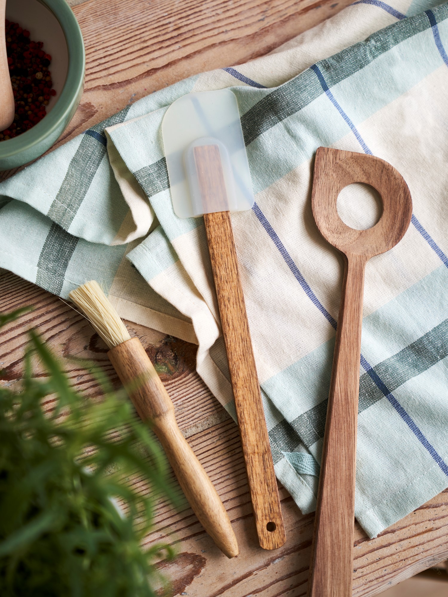 Spatula Acacia wood/silicone. 28.5 cm.