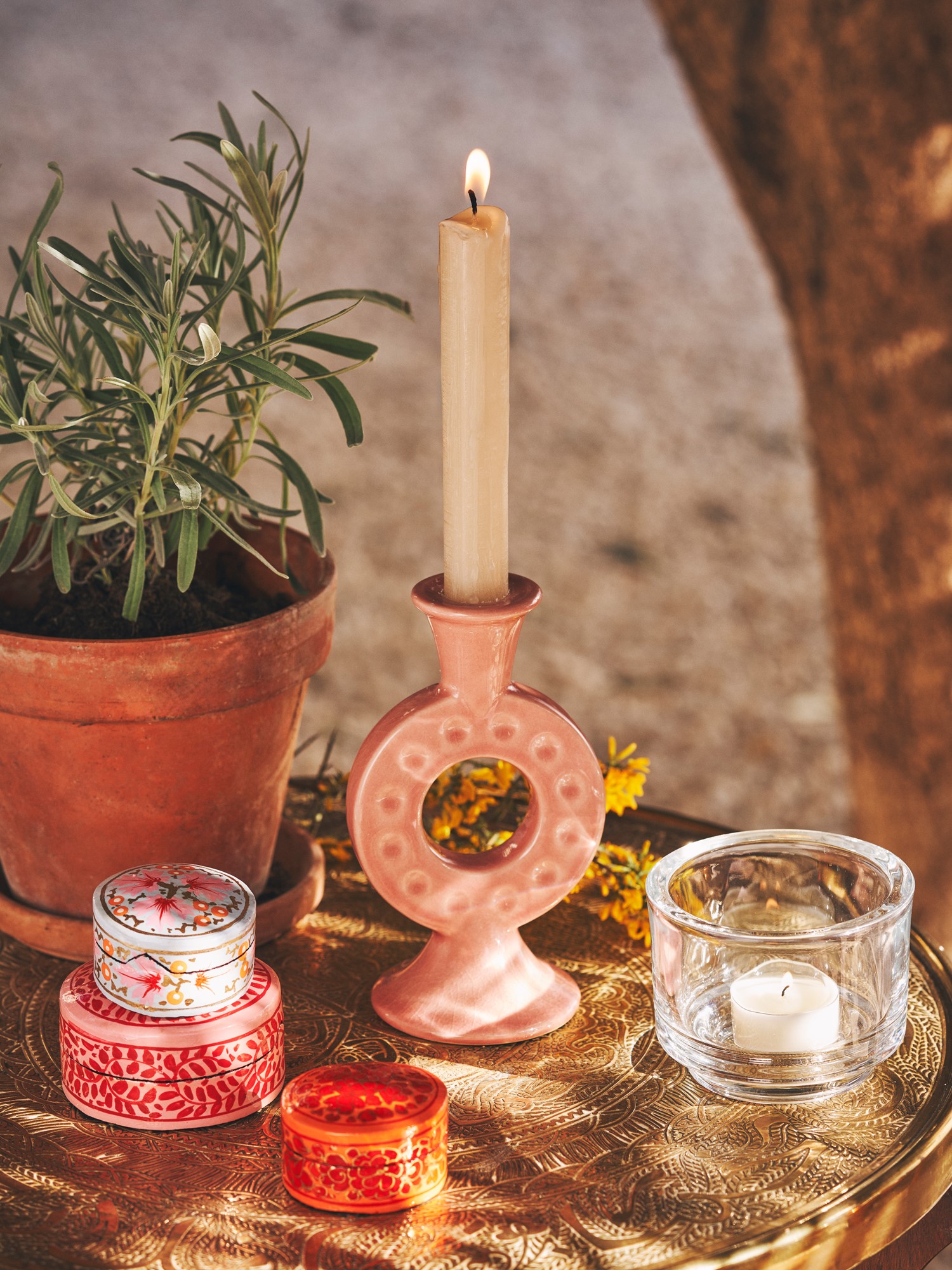 Taper candles 19 cm 10 pcs Paraffin. Ø2,2 x 19 cm. 10 pcs.