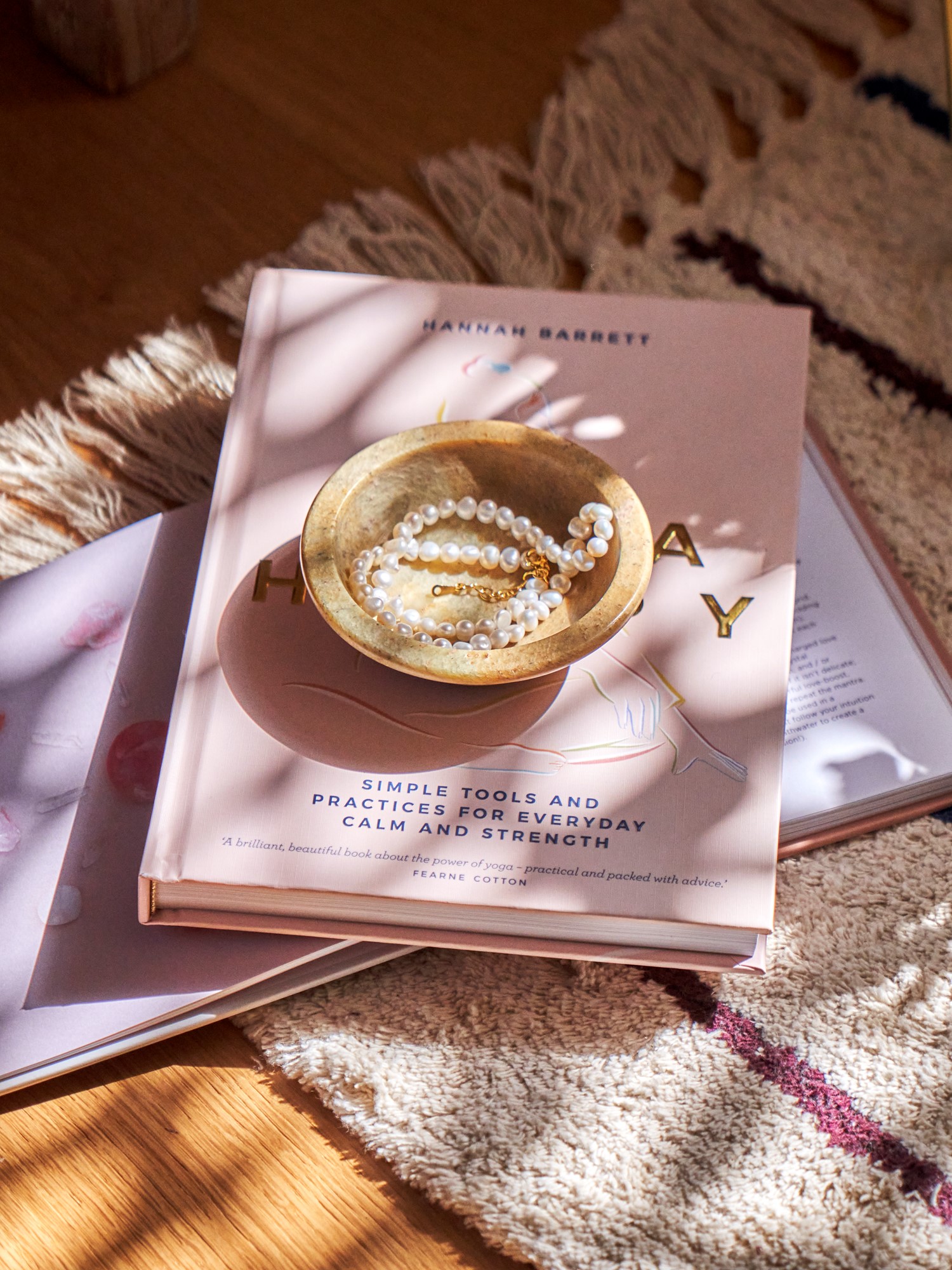 Decorative bowl Soapstone. Ø10 x 3.5 cm.