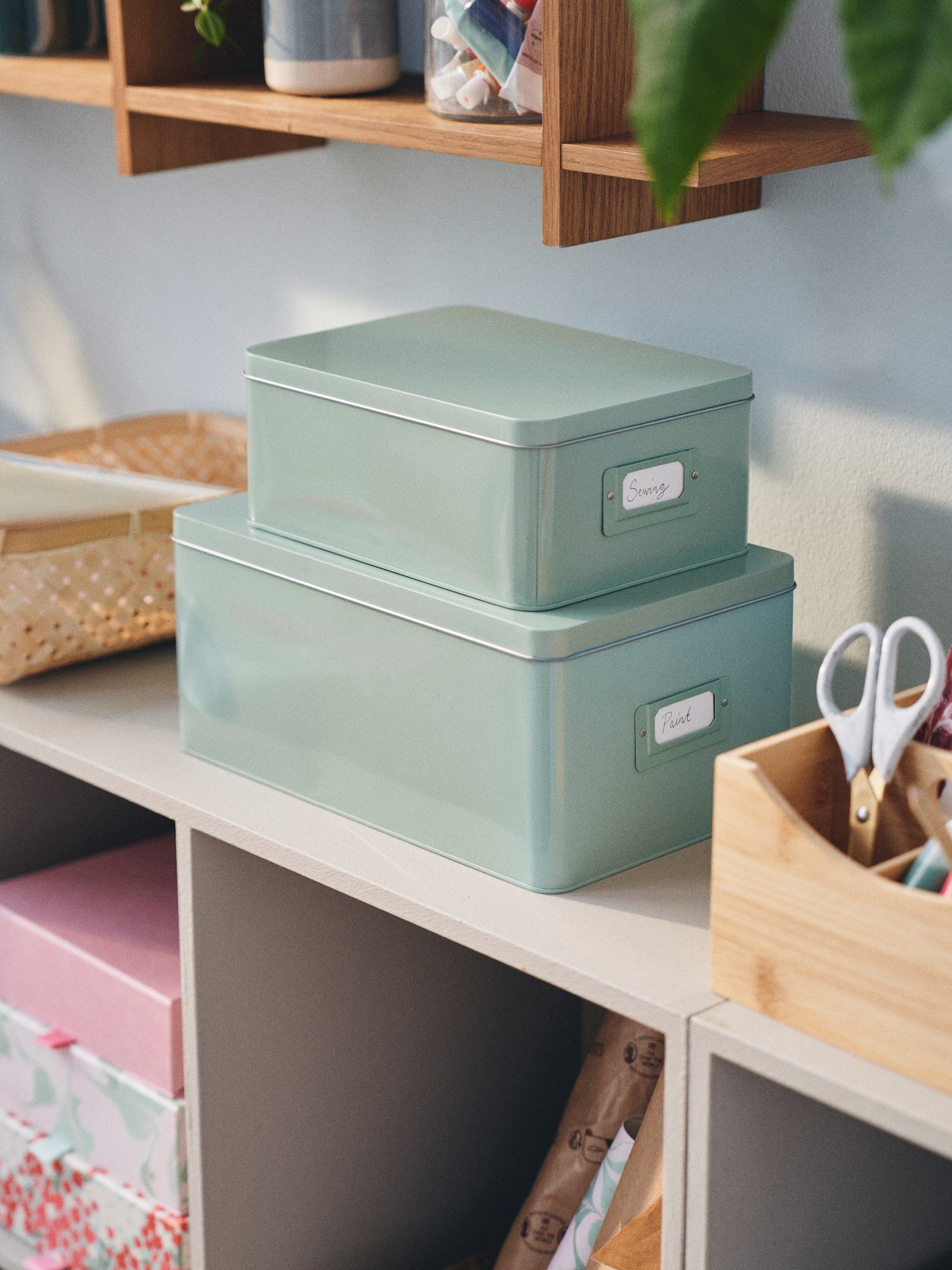 Storage box Metal. 29 x 18 x 13 cm.