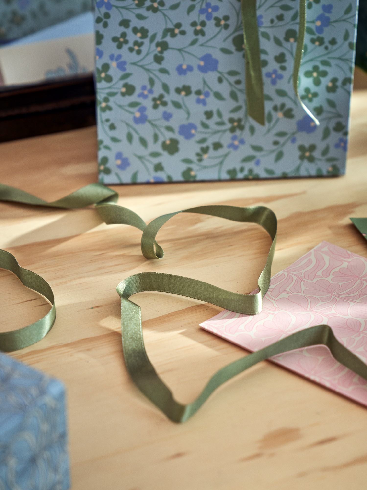 Ribbon Polyester. 15 mm x 5 m.