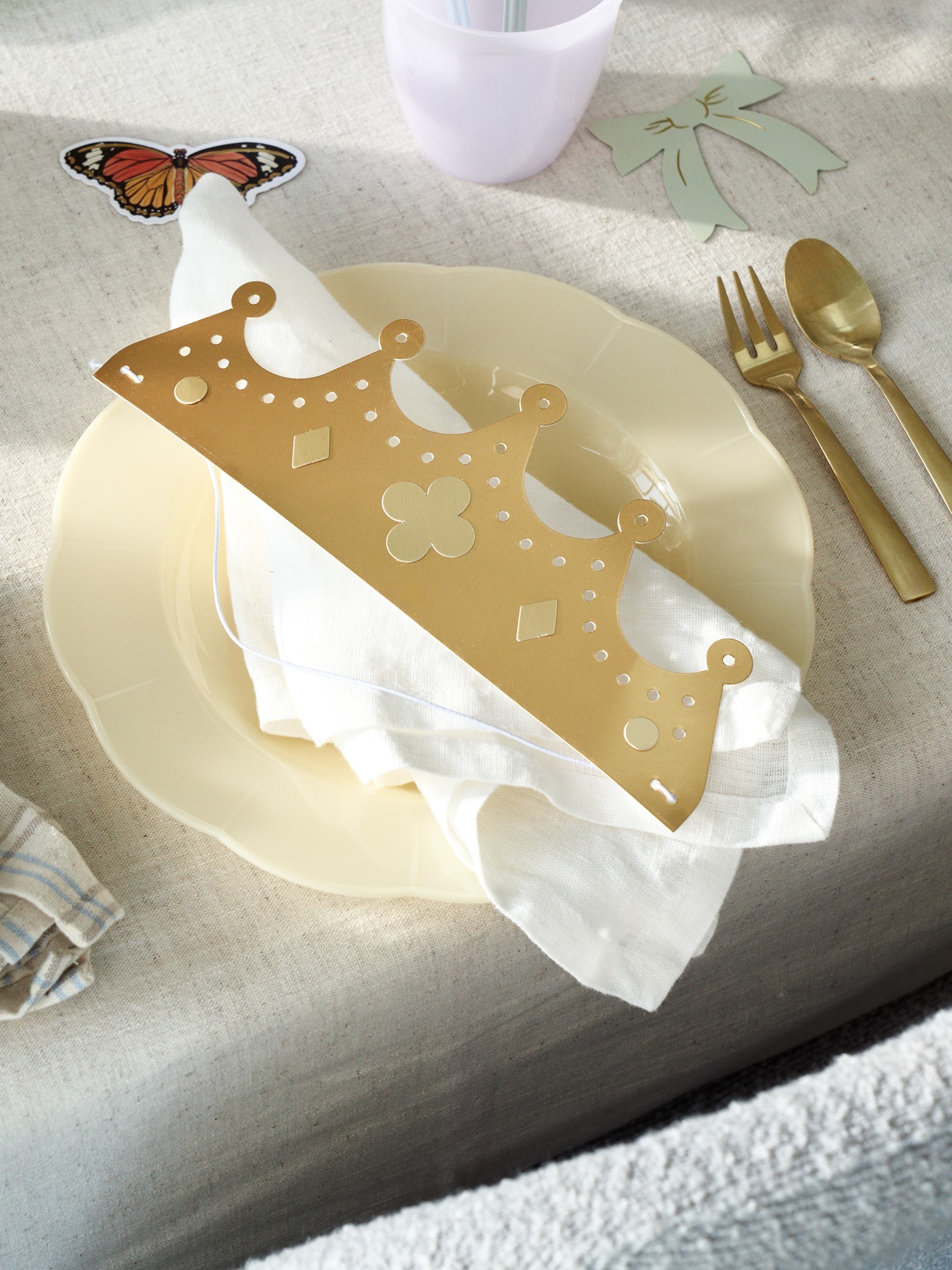 Crown hairband 8-pack Paper. 8 pcs.