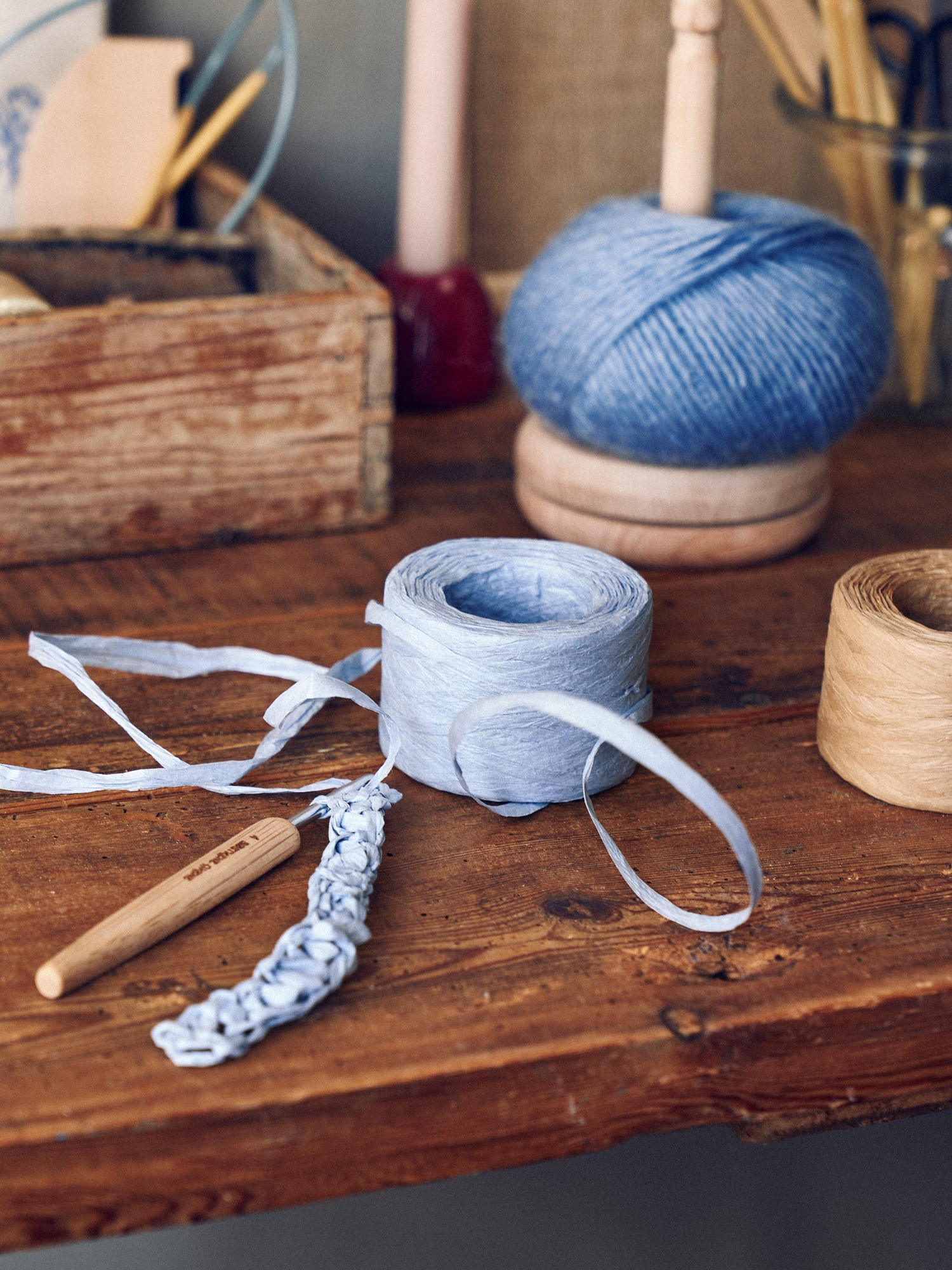 Paper yarn Paper. 50g = 75-80 m.