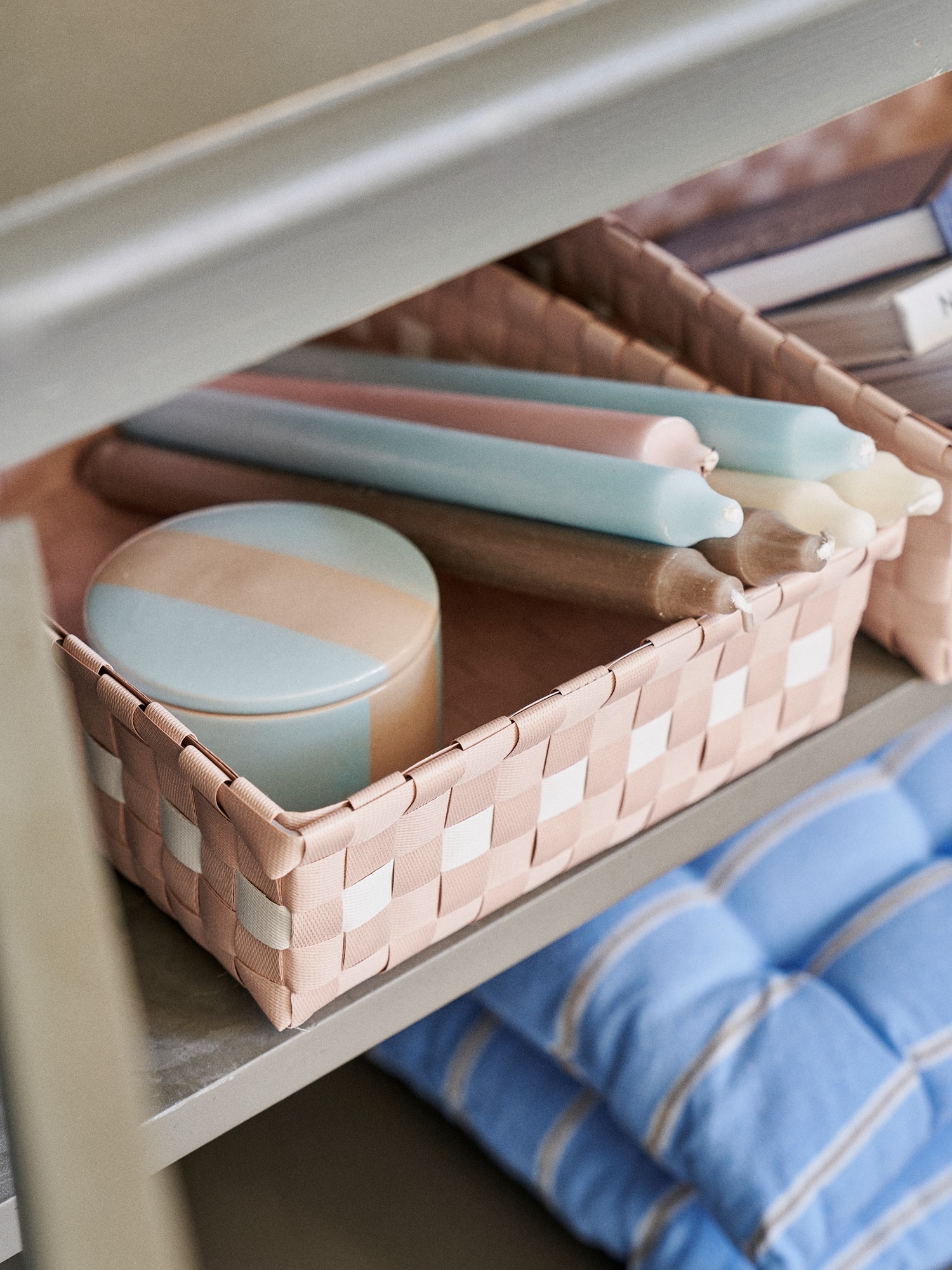 Taper Candle 29 cm 10 pcs Paraffin. 29 cm. 10 pcs.