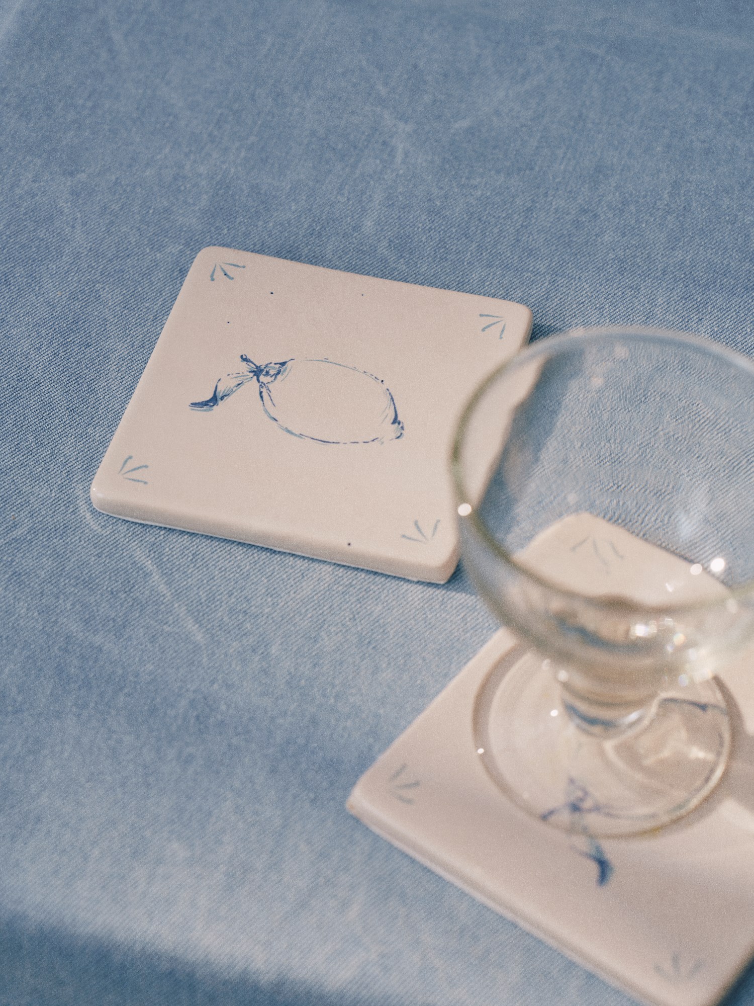 Coaster Stoneware. 10 x 10 cm.