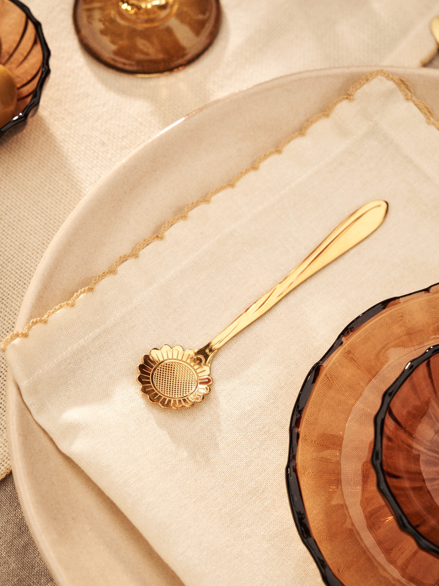 Sunflower spoon Stainless steel. 12.8 cm.