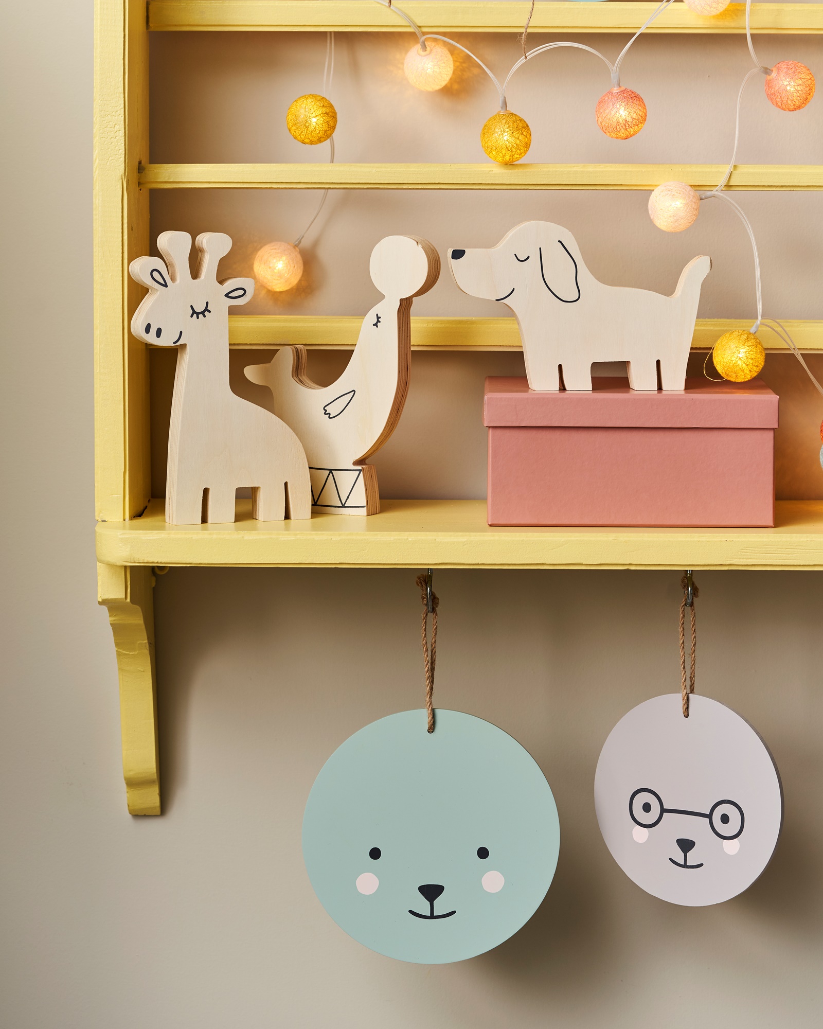 Wall decoration MDF. 15 cm.