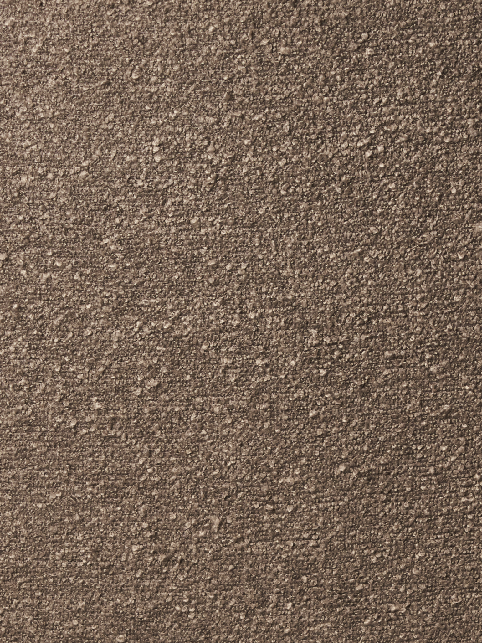 Lounge chair with bouclé fabric Iron/polyester/polyurethane. 67 x 43,5 x 78 cm.