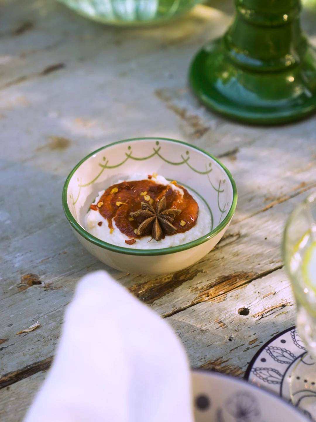 Bowl Ø9 Stoneware. Ø9 x 4 cm.