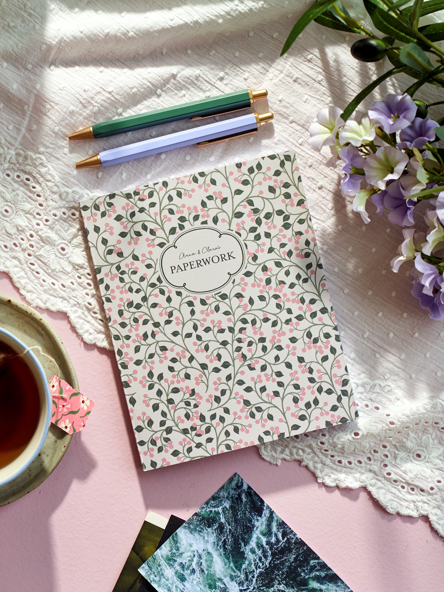 Notebook 15 x 19 Paper. Softcover. 15 x 19 cm. 112 pages.