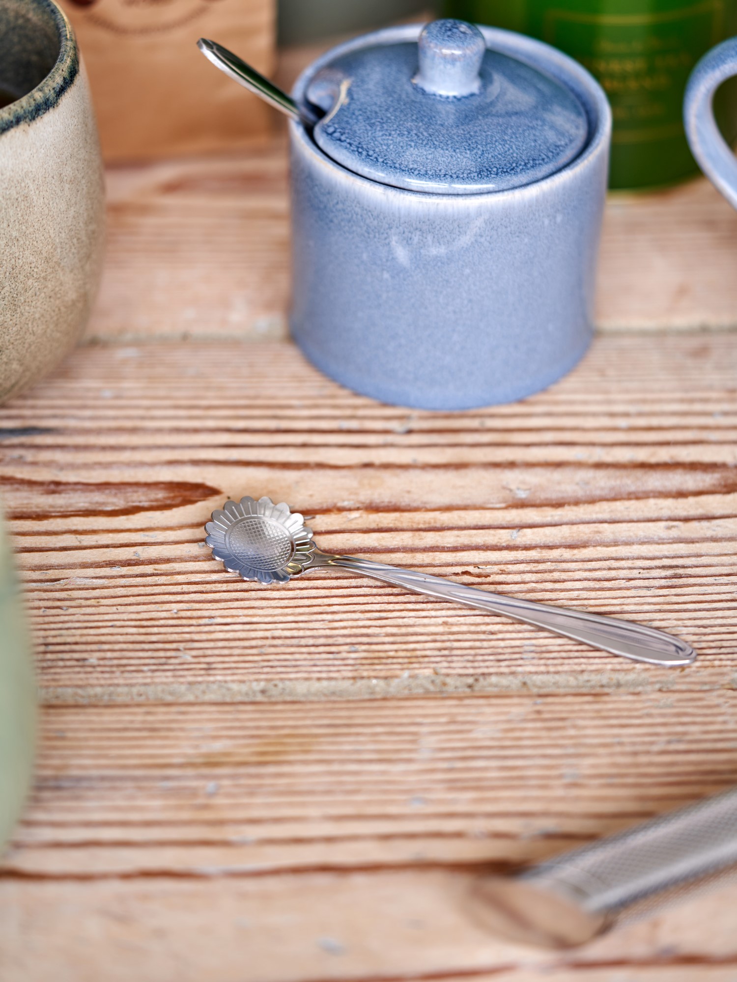 Sunflower spoon Stainless steel. 12.8 cm.