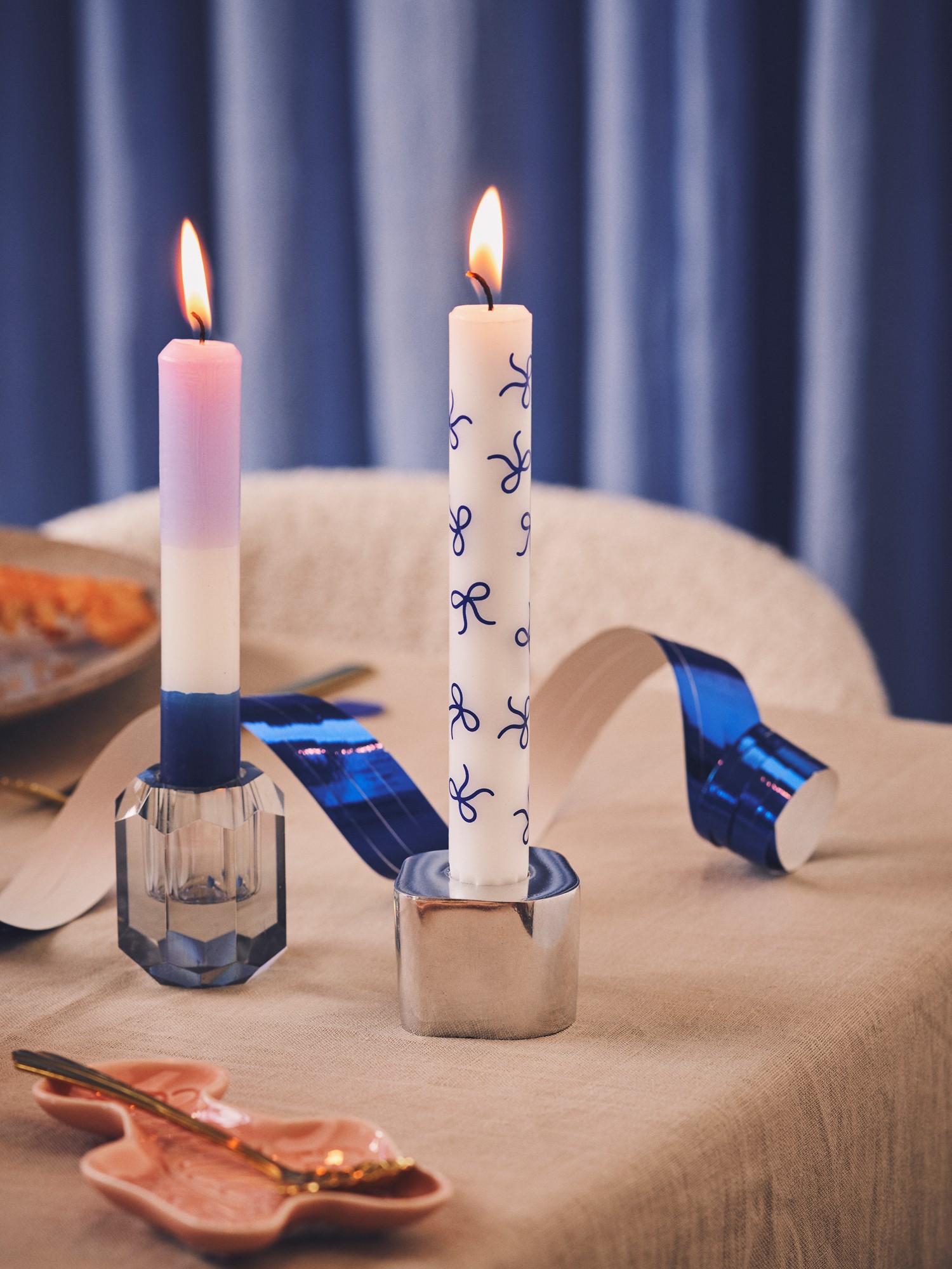 Candles with design 19 cm 2-pack Stearin/paraffin/cotton. 2.2 x 19 cm. 2 pcs. 7 hours.