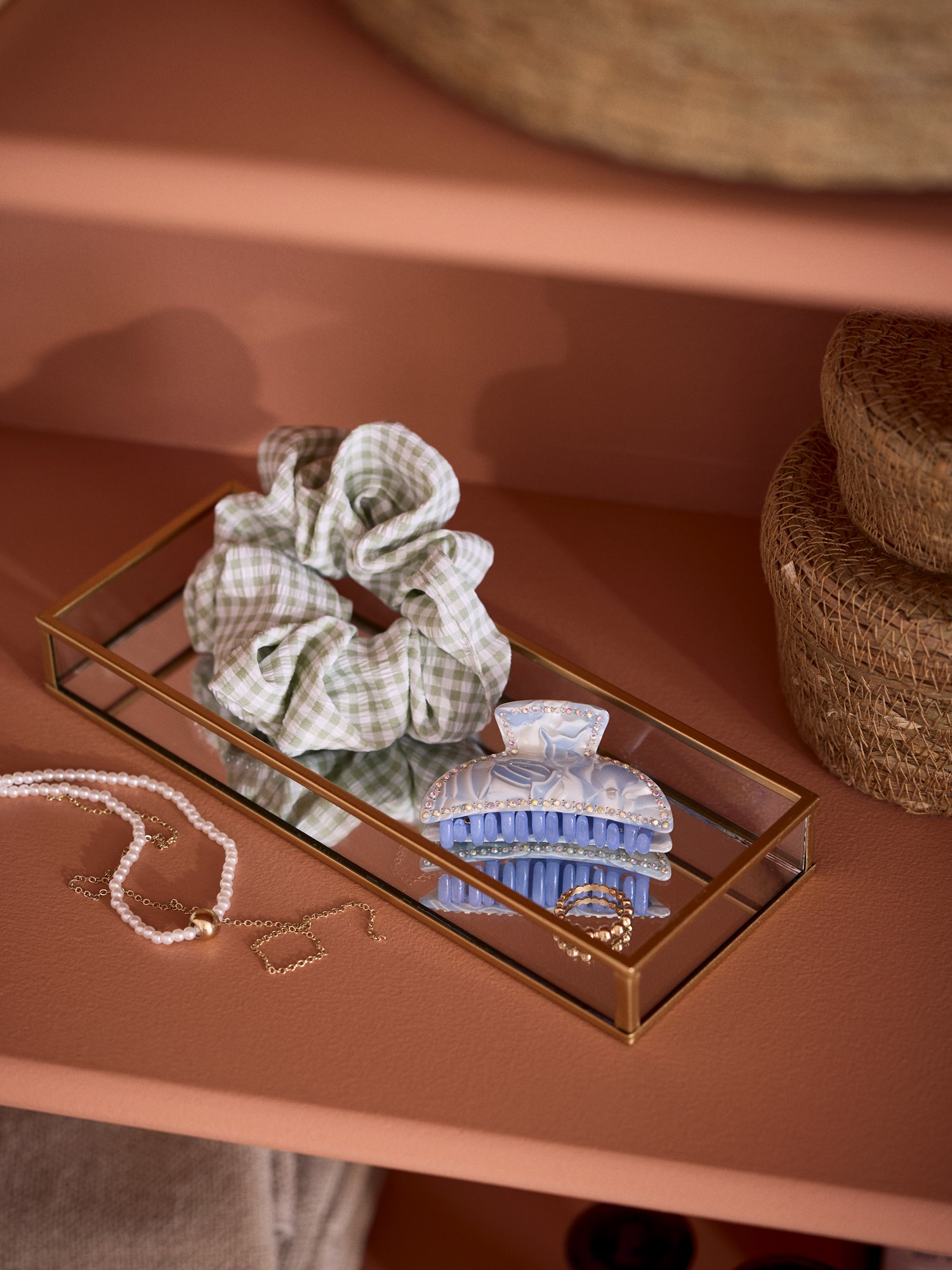 Decorative tray Glass/iron. 9 x 24 x 3 cm.