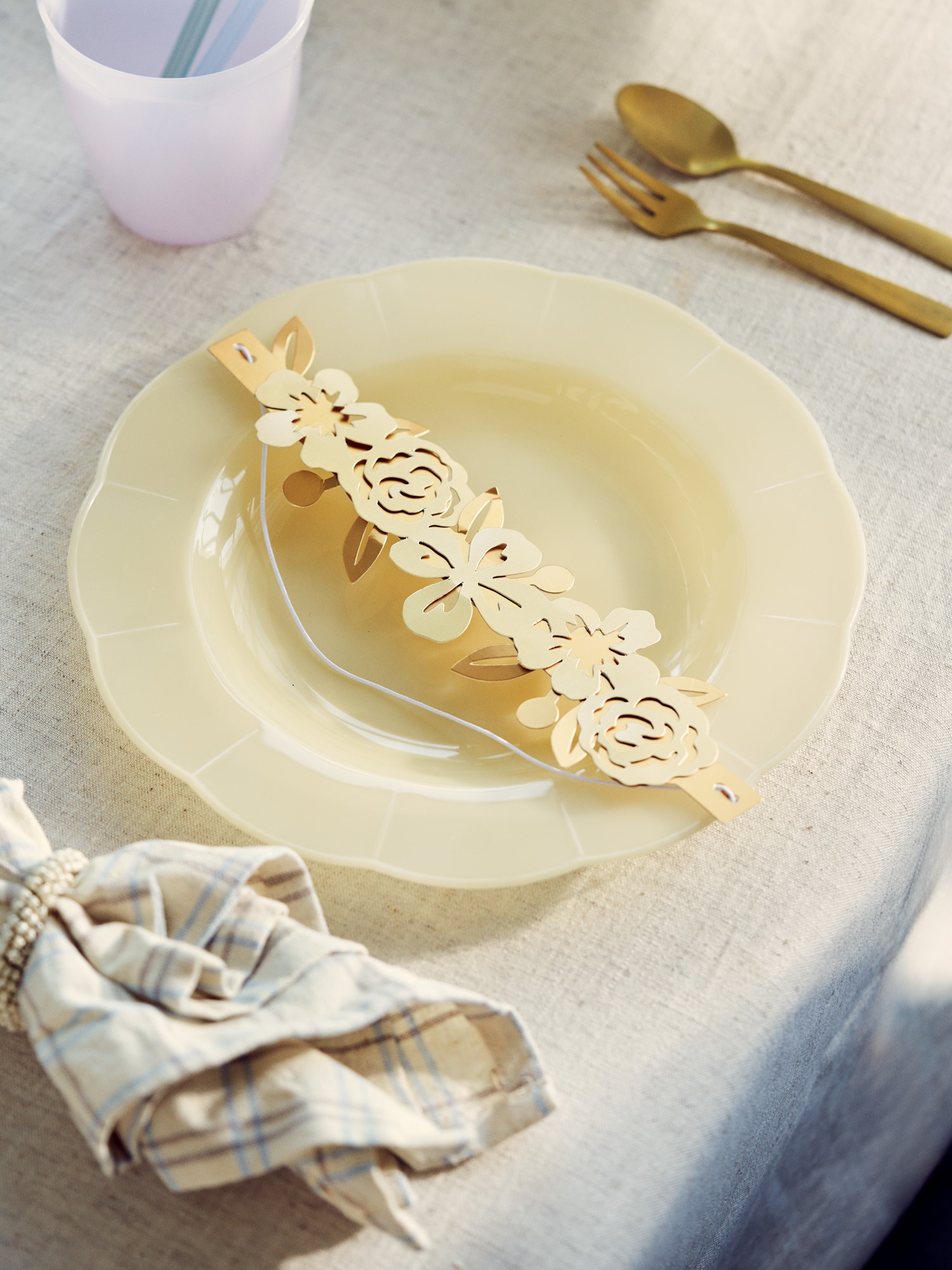 Flower crowns 8-pack Paper. 8 pcs.