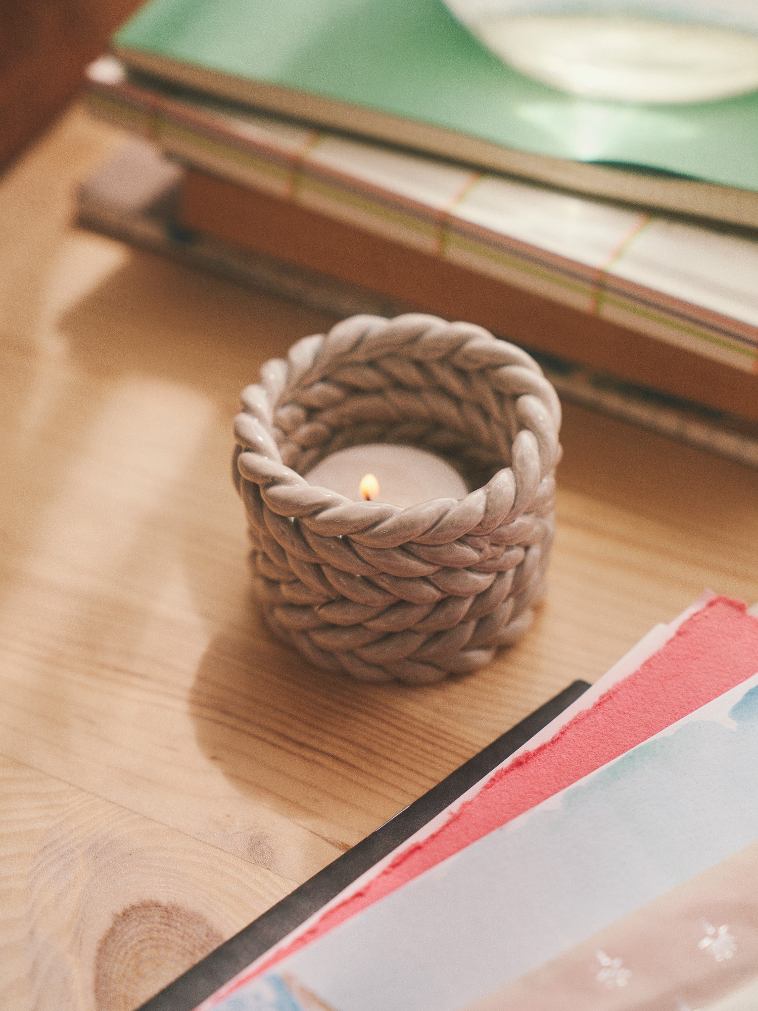 Tealight holder Stoneware. Ø6.8 x 4.5 cm.