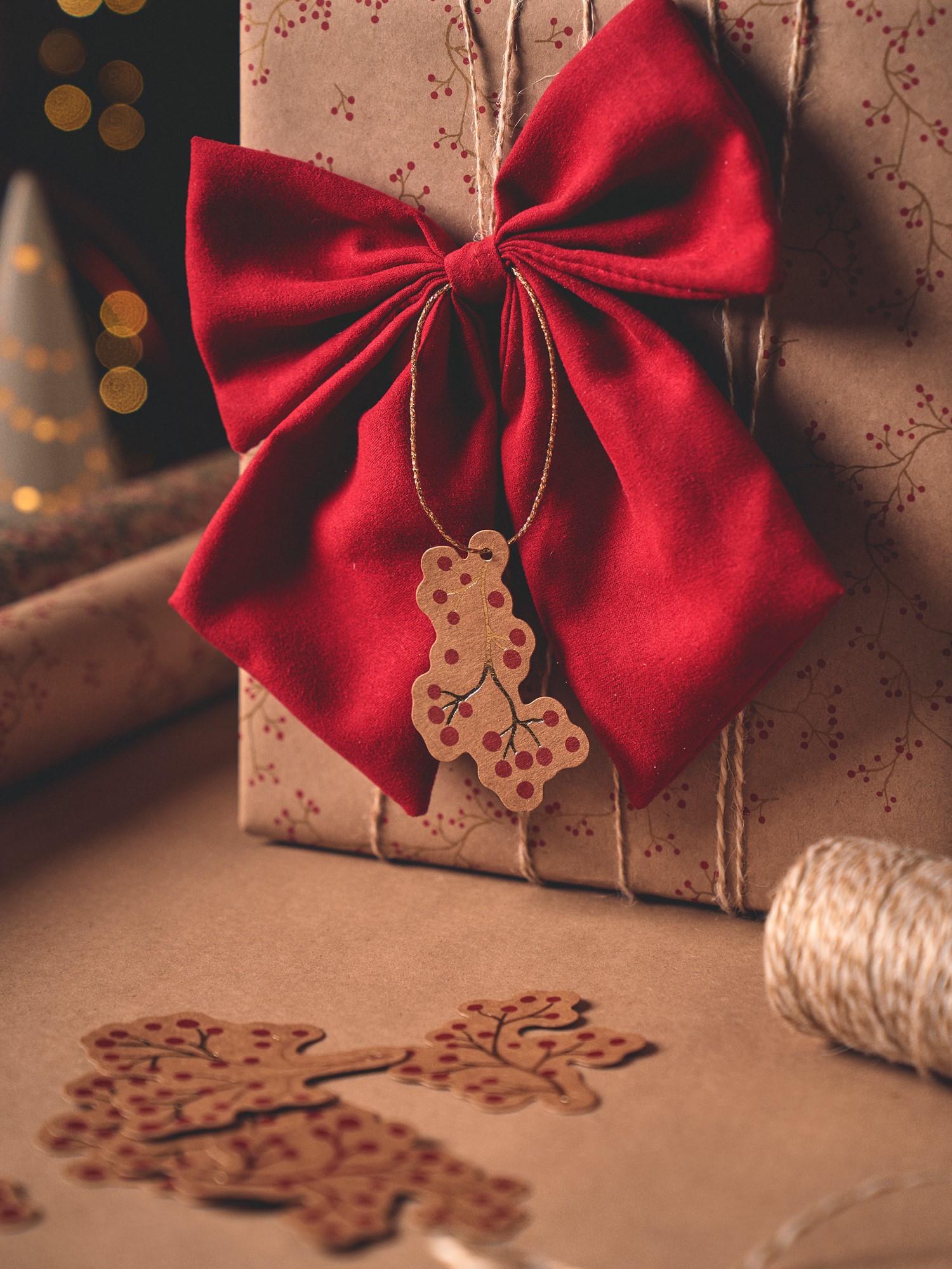 Gift labels Paper. 7.2 x 7.8 cm. 8 pcs.