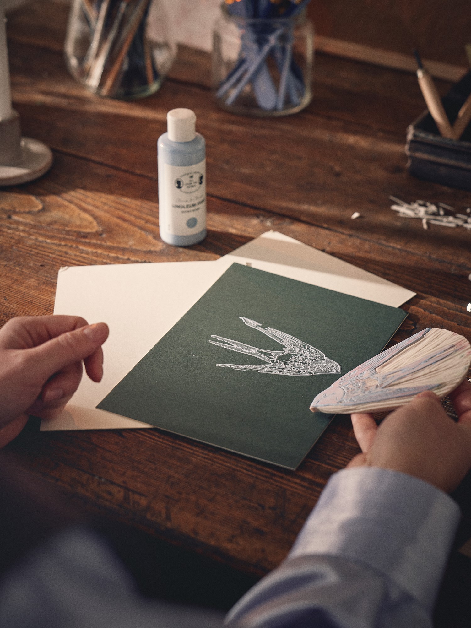 Card stock A5 Paper. 700 gsm. 14.5 x 21 x 0.1 cm. 3 pcs.