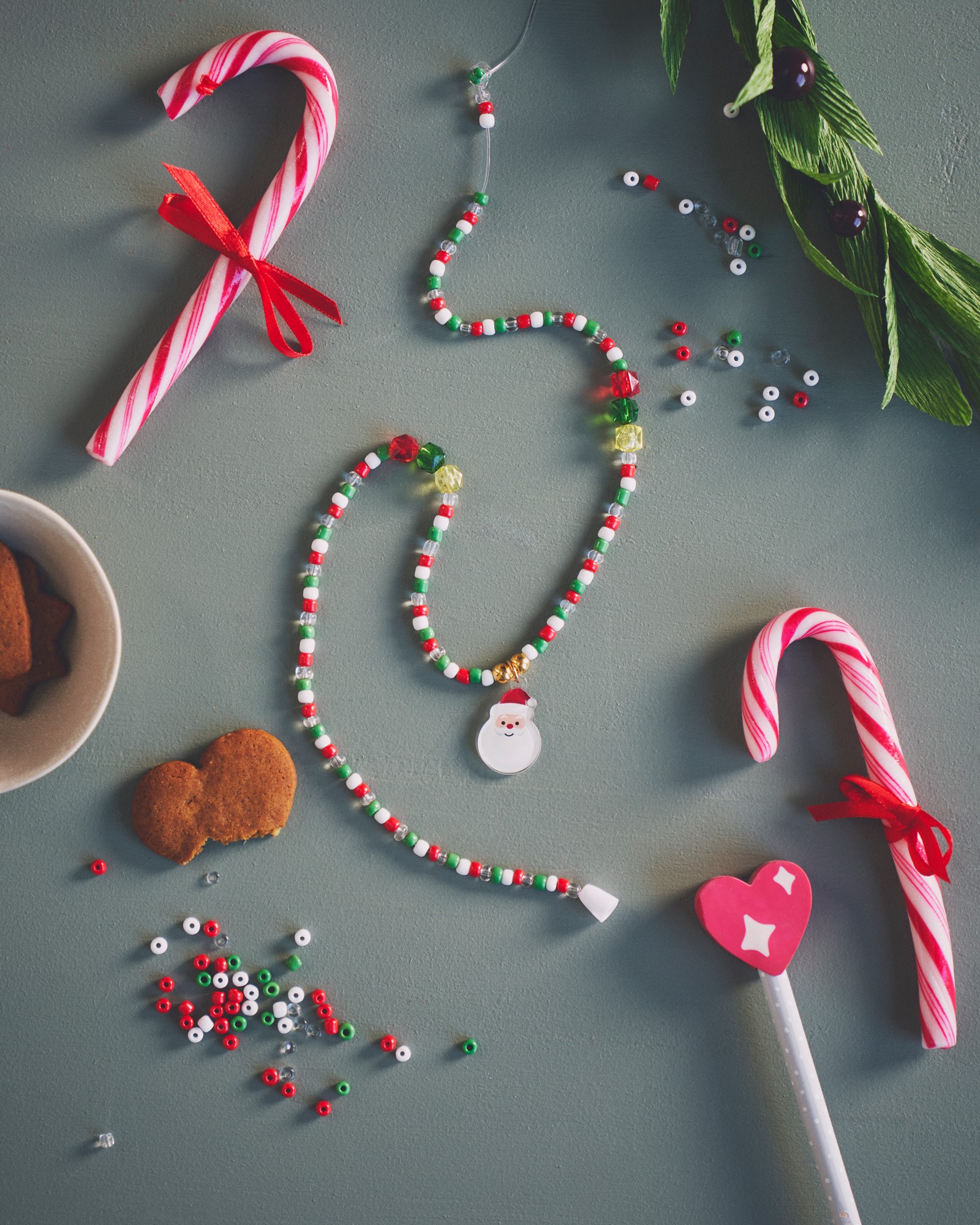 DIY Christmas necklace kit For 1 necklace.