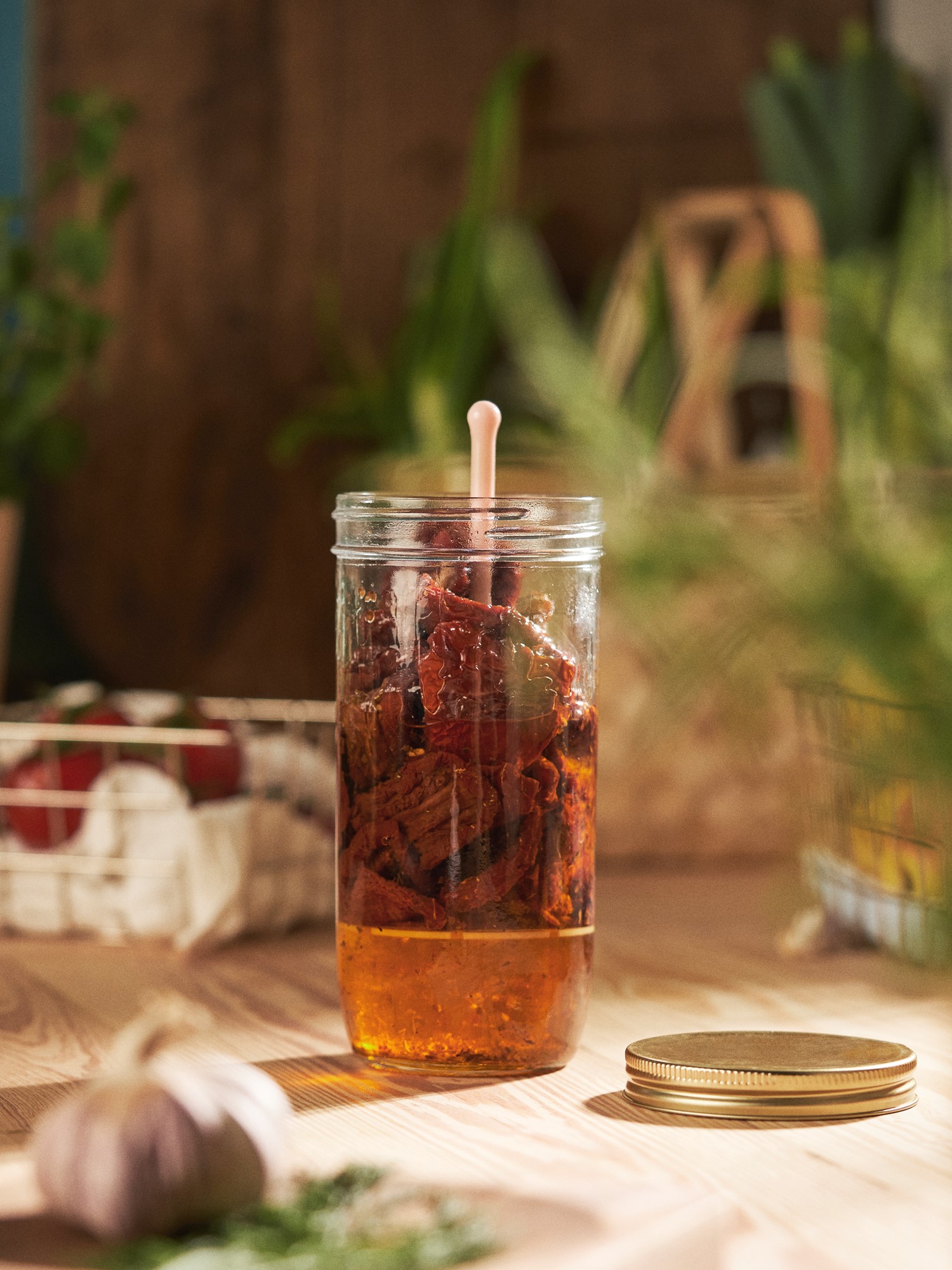 Glass jar with sieve 750 ml.