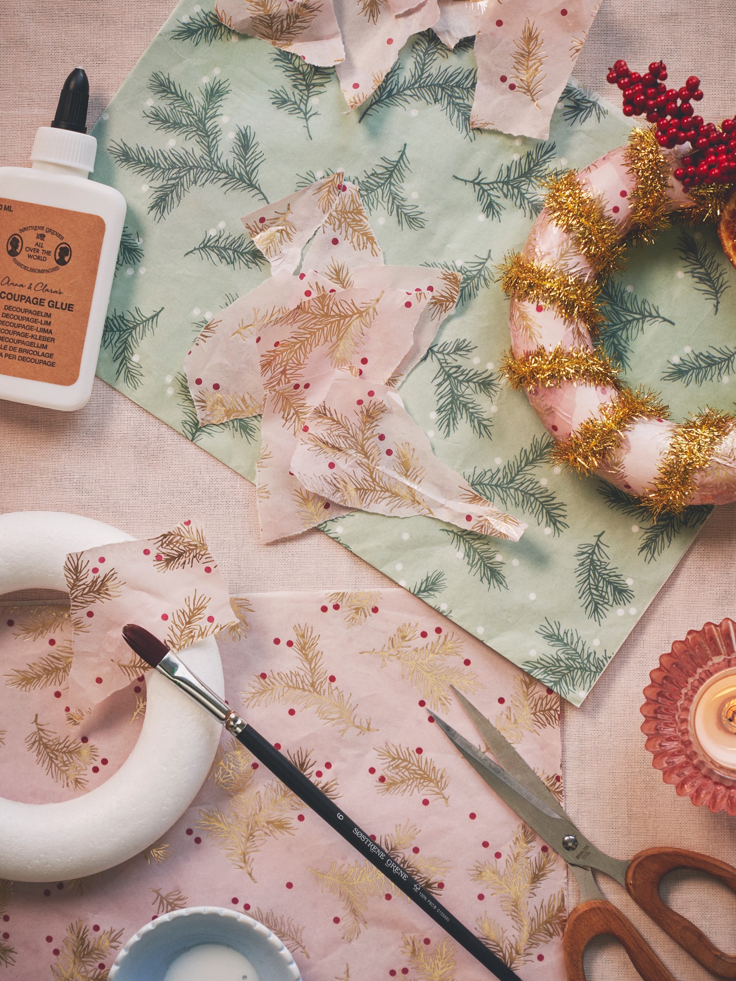 Decoupage Glue 90 ml.