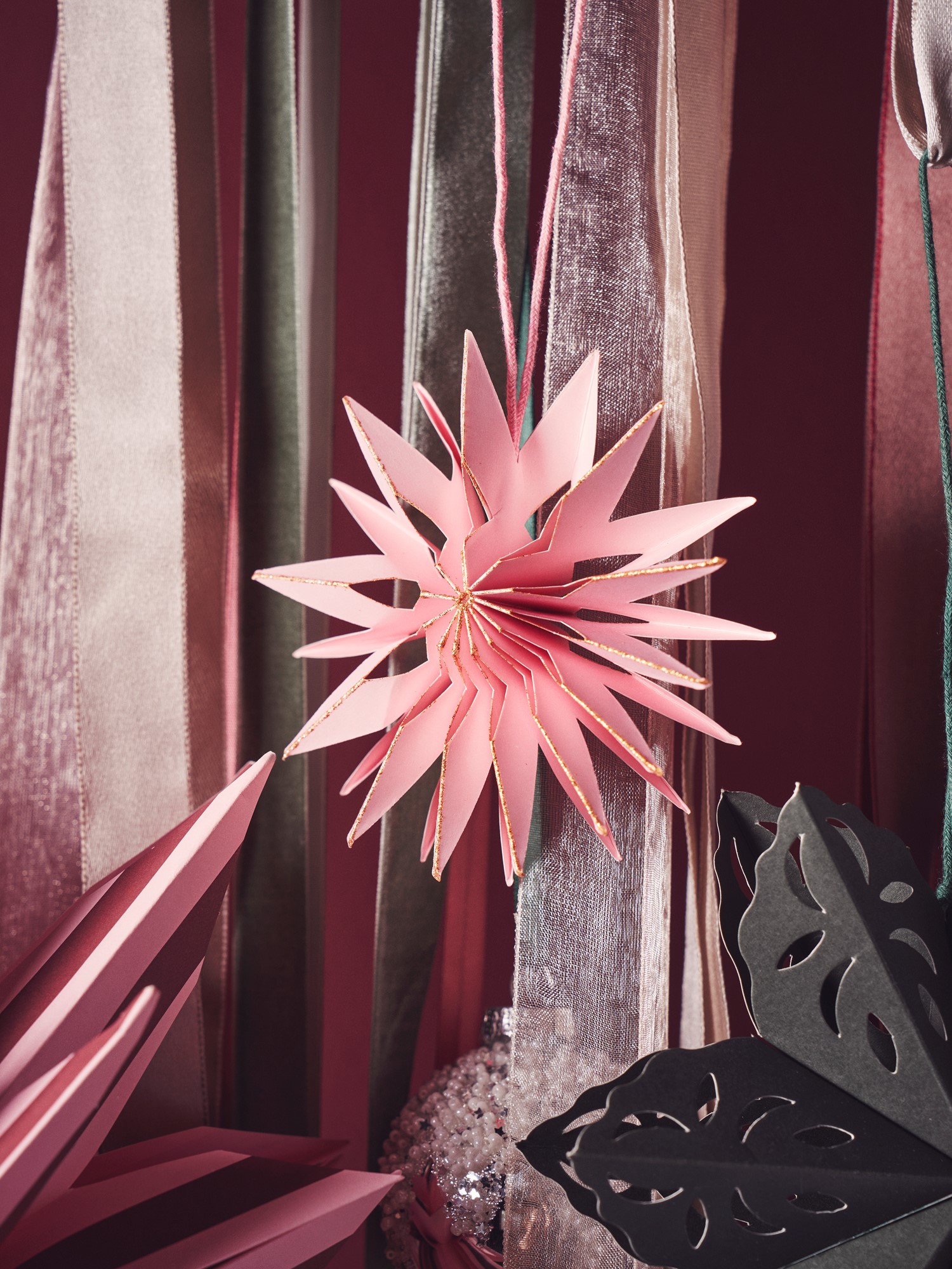 Hanging star Ø10 Paper. Ø10 cm.