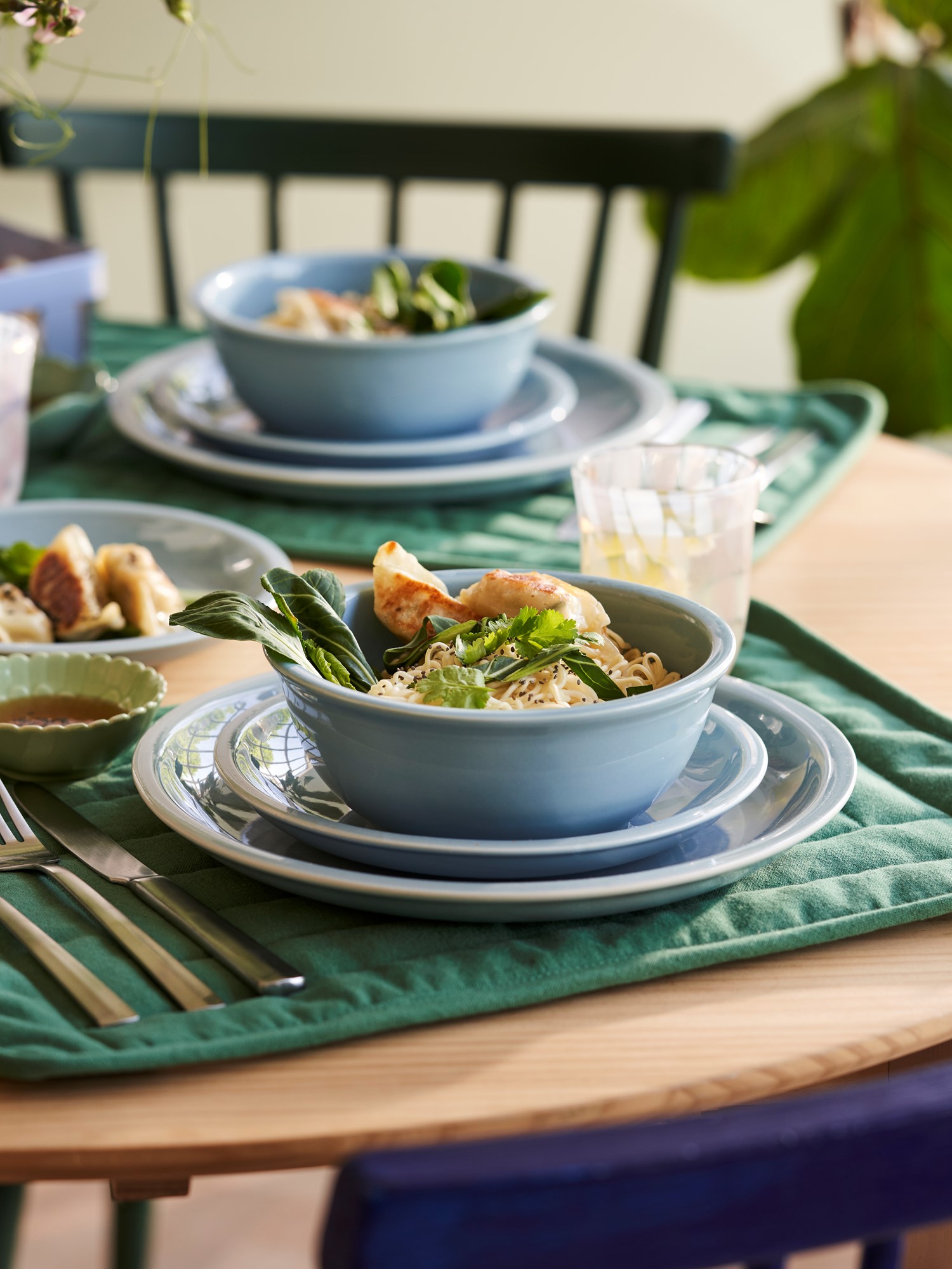 Bowl Stoneware. Ø17.2 x 6.5 cm.