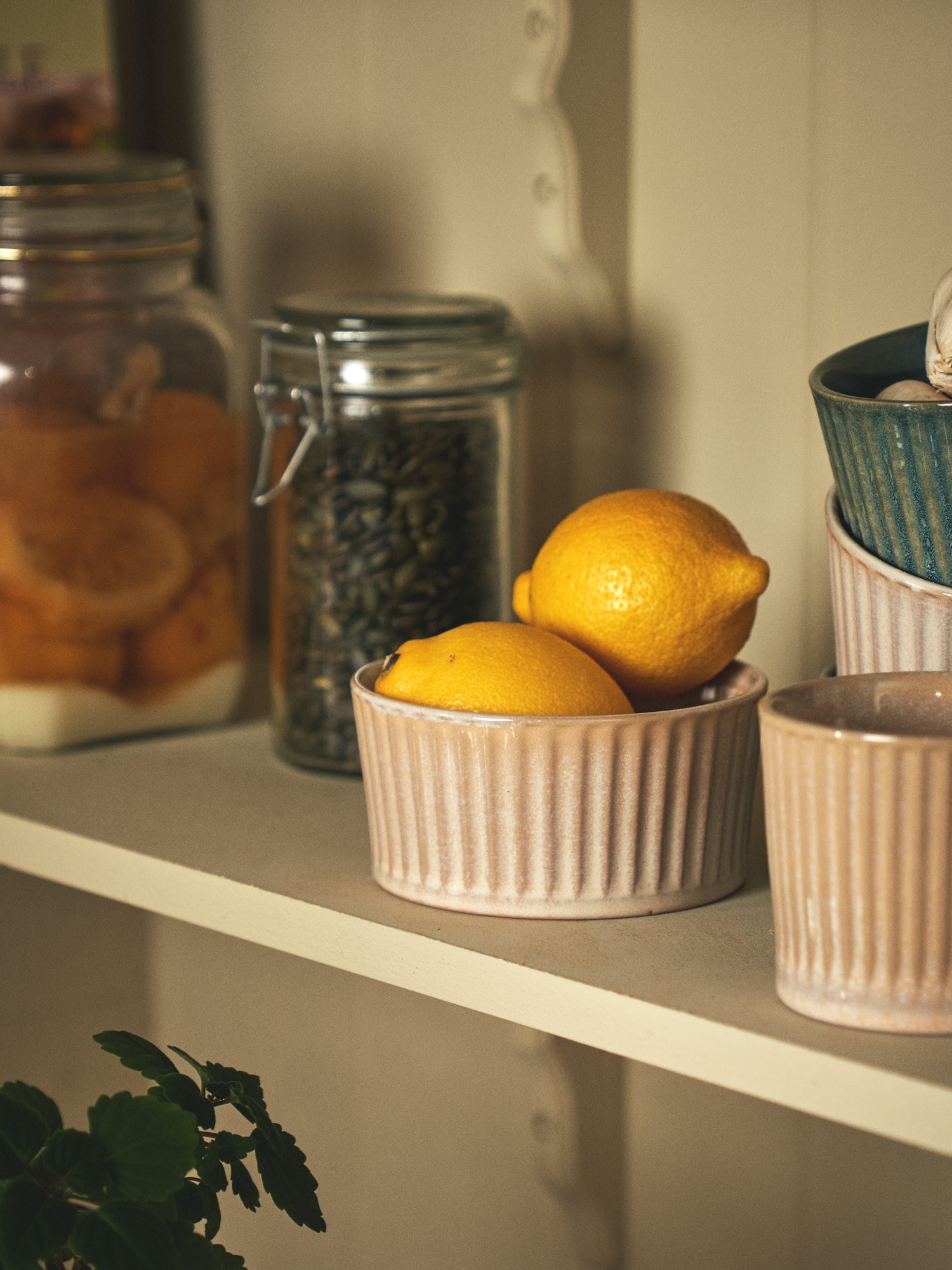 Bowl Stoneware. 12 x 6 cm.